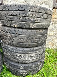 Gomme 215/70 R15C 109/107s