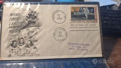 francobollo primo uomo sulla luna