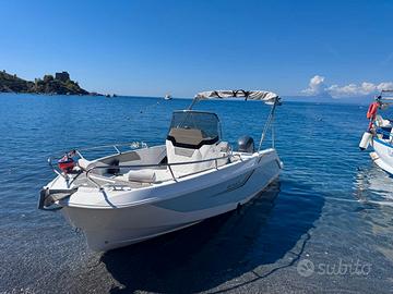 Salpa SunSix - Yamaha 115CV come nuova