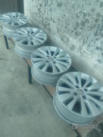 Cerchi in lega diametro 16"