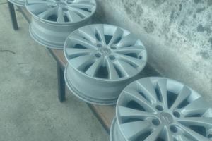 Cerchi in lega diametro 16"