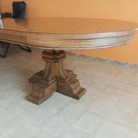 Tavolo in legno massello