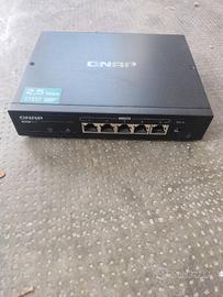 QNAP QSW 1105 5T Switch