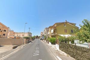 Guidonia bilocale con terrazzo e p.auto