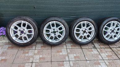 Gomme invernali completi cerchi in lega