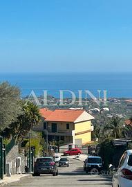 S14604 Villa Panoramica su 3 livelli