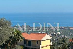 S14604 Villa Panoramica su 3 livelli