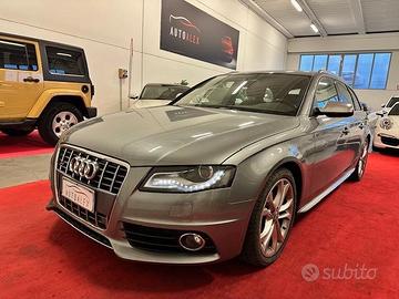AUDI - A4 Avant S4 Avant 3.0 V6 tfsi quattro s-