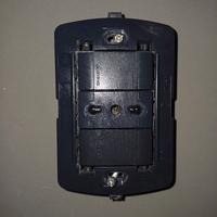 Presa bipolare 10/16 living light