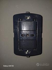 Presa bipolare 10/16 living light