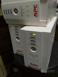 2 pezzi di UPS APC 650 UPS SENZA BATTERIA