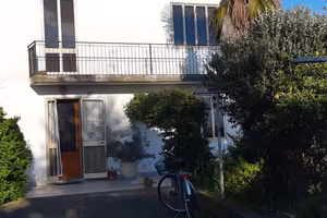 Casa piu terreno con grandi spazzi e comodità