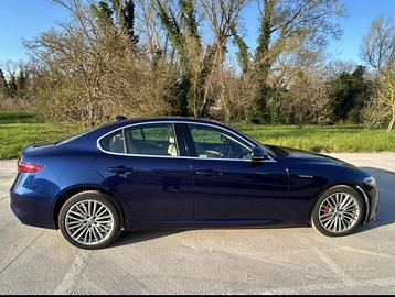 Alfa Romeo Giulia Veloce 210cv Q4 Automatico AT8