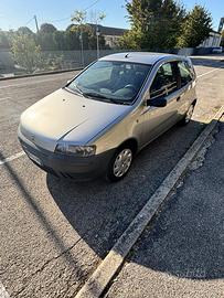 Fiat Punto 1.2 del 2000. Pronta all'uso. 135000 km