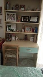 scrivania e letto singola più mobiletto