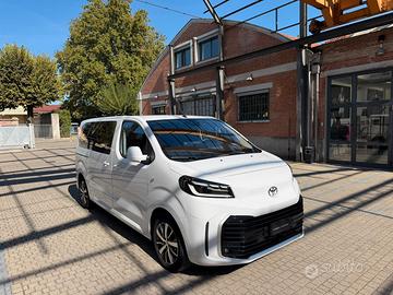 Toyota Proace Verso 2.0D 177 CV L1 Medium A/T D Ex