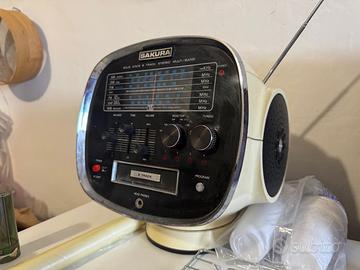 Radio vintage sakura anni 70 stereo 8