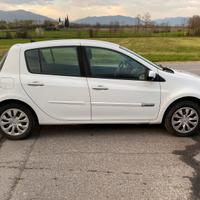 RENAULT CLIO DEL 12/2009 1.2 GPL