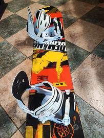 Tavola snowboard NITRO 152 + attacchi NITRO