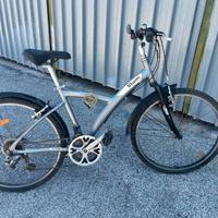 bicicletta Btwin