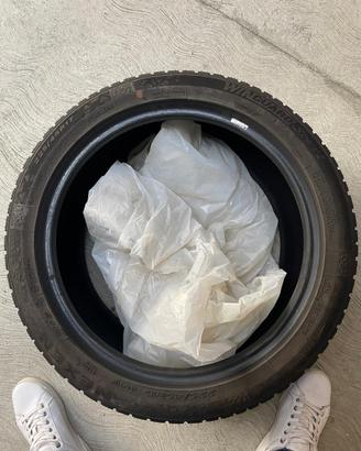 Gomme auto