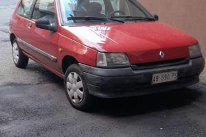 RENAULT Clio - 1994