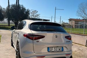Alfa Romeo Stelvio 2.0 Q4 280cv Veloce TI