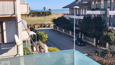 Trilo 6/8 posti m.200/mare S.BENEDETTO DEL TRONTO