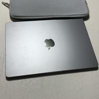 MacBook Air 13,6”