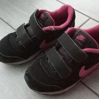 Scarpe NIKE bimba 28