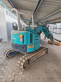 mini escavatore Kubota KX033