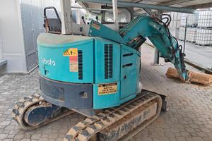 mini escavatore Kubota KX033