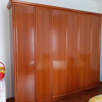 Armadio 6 ante a battente in legno stile classico