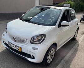 Smart ForFour Edition1