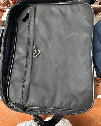 Borsa Ventiquattrore PRADA in Nylon Nero Vintage