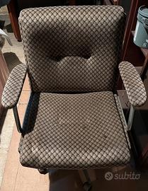 Poltrona con rotelle