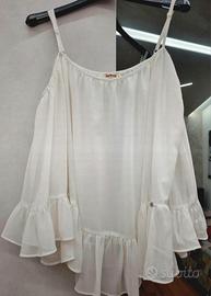 Blusa primavera/estate con maniche volant e  spall