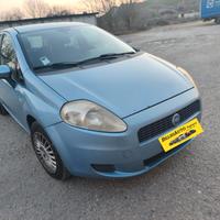 Fiat Punto 2007---1.2 Benzina Neopatentati