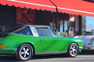Porsche 911 E TARGA 2.4 (VERDE VIPER) CERTIFICATA