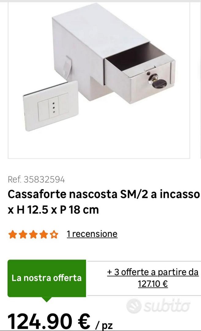 Cassaforte nascosta con una presa elettrica - Arredamento e Casalinghi In  vendita a Napoli