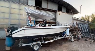 Barca 5,5M com motore 40 XV