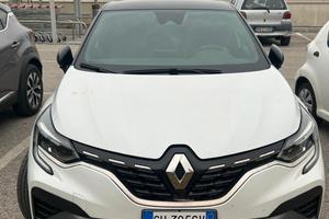 Renault Captur 1.6 Hybrid E Tech rs line