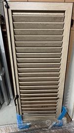 Persiane con alette regolabili in alluminio