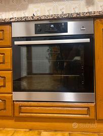 Forno da incasso AEG BEK351011M ventilato