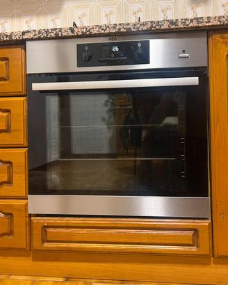 Forno da incasso AEG BEK351011M ventilato