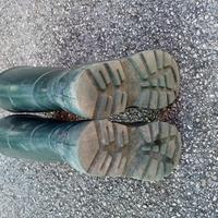 Stivali uomo in gomma color verde n. 41.