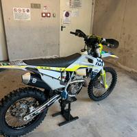 HUSQVARNA FE 250 2022 94 ore