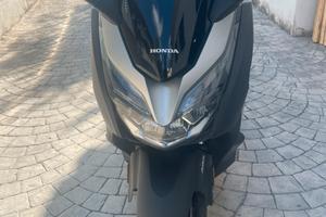 Honda forza 300 2018