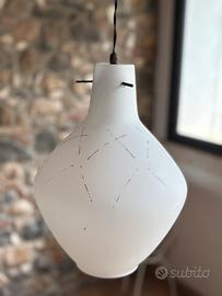 Lampadario Vintage in vetro opalino