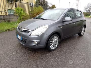 HYUNDAI i20 - 2009